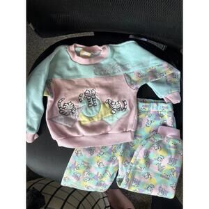 Vintage Cool Cats Sweat Set size 2T. Hush Puppies Kid Brand. Worn material and s